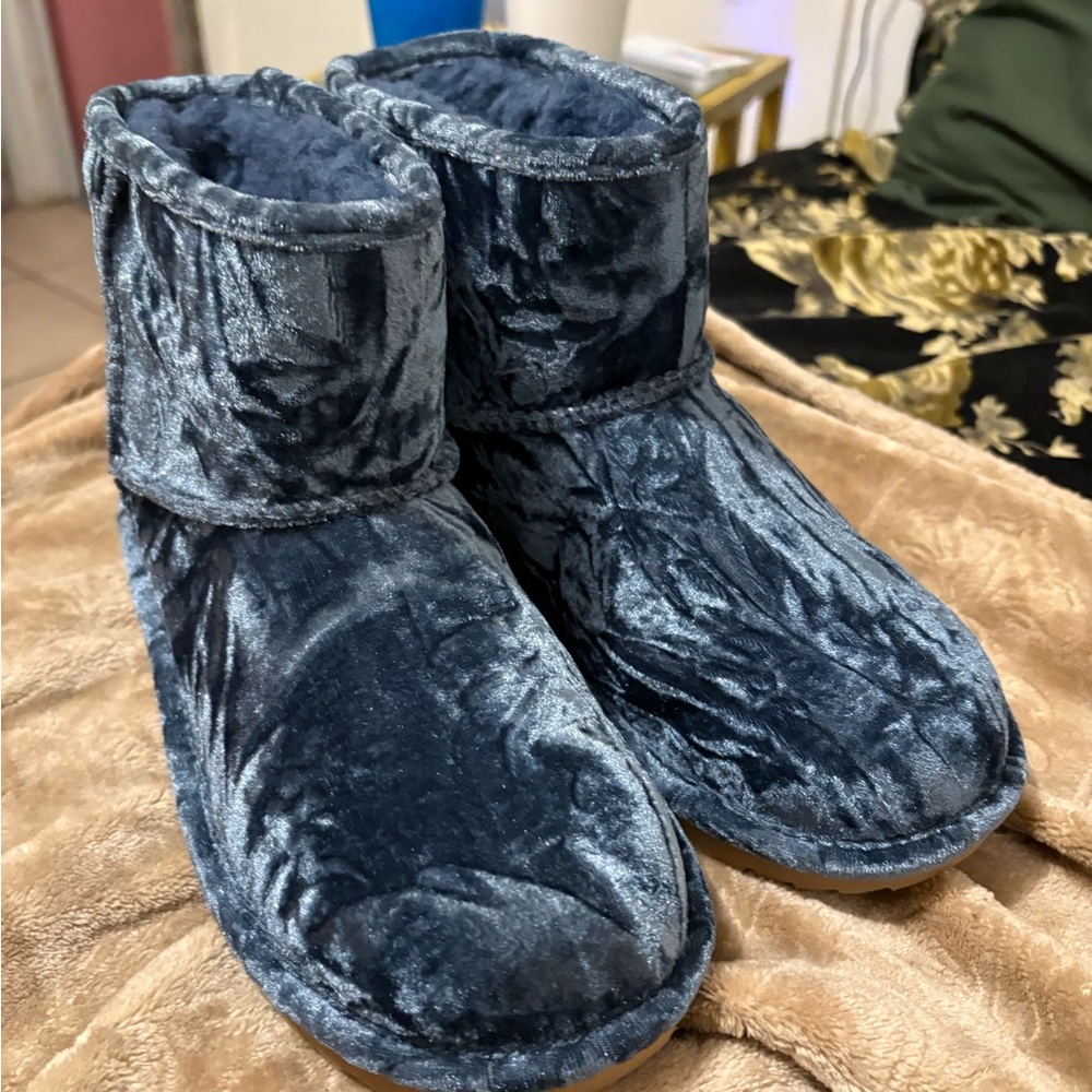 UGG boots - Picture 6 of 6